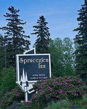 Spruceglen Inn แกรนด์มาเรส์ ภายนอก รูปภาพ